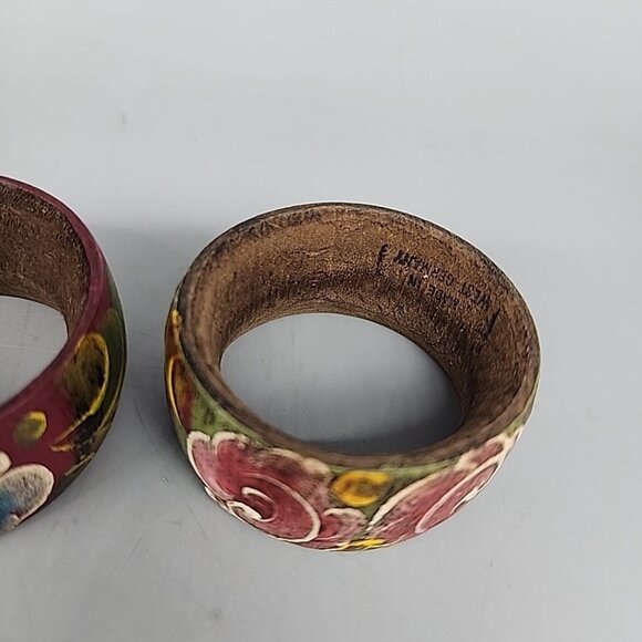 Vintage Set Of 4 Leather Napkin Rings Hand Painted Floral Weathered West Germany - Picture 6 of 8
